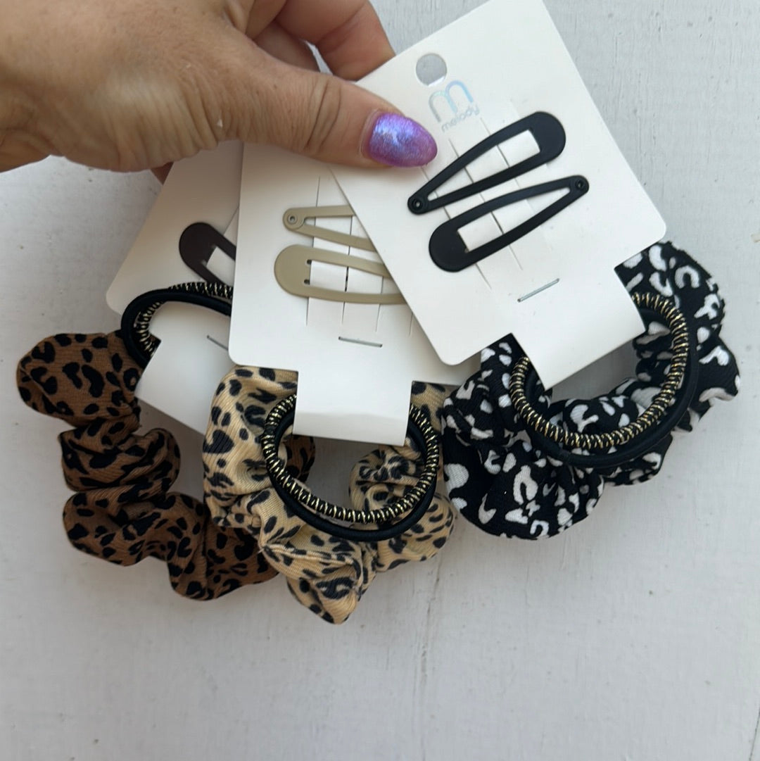 $2 cheetah Scrunchie set