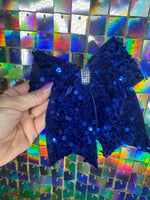 Load image into Gallery viewer, Sequin Bow w alligator clip
