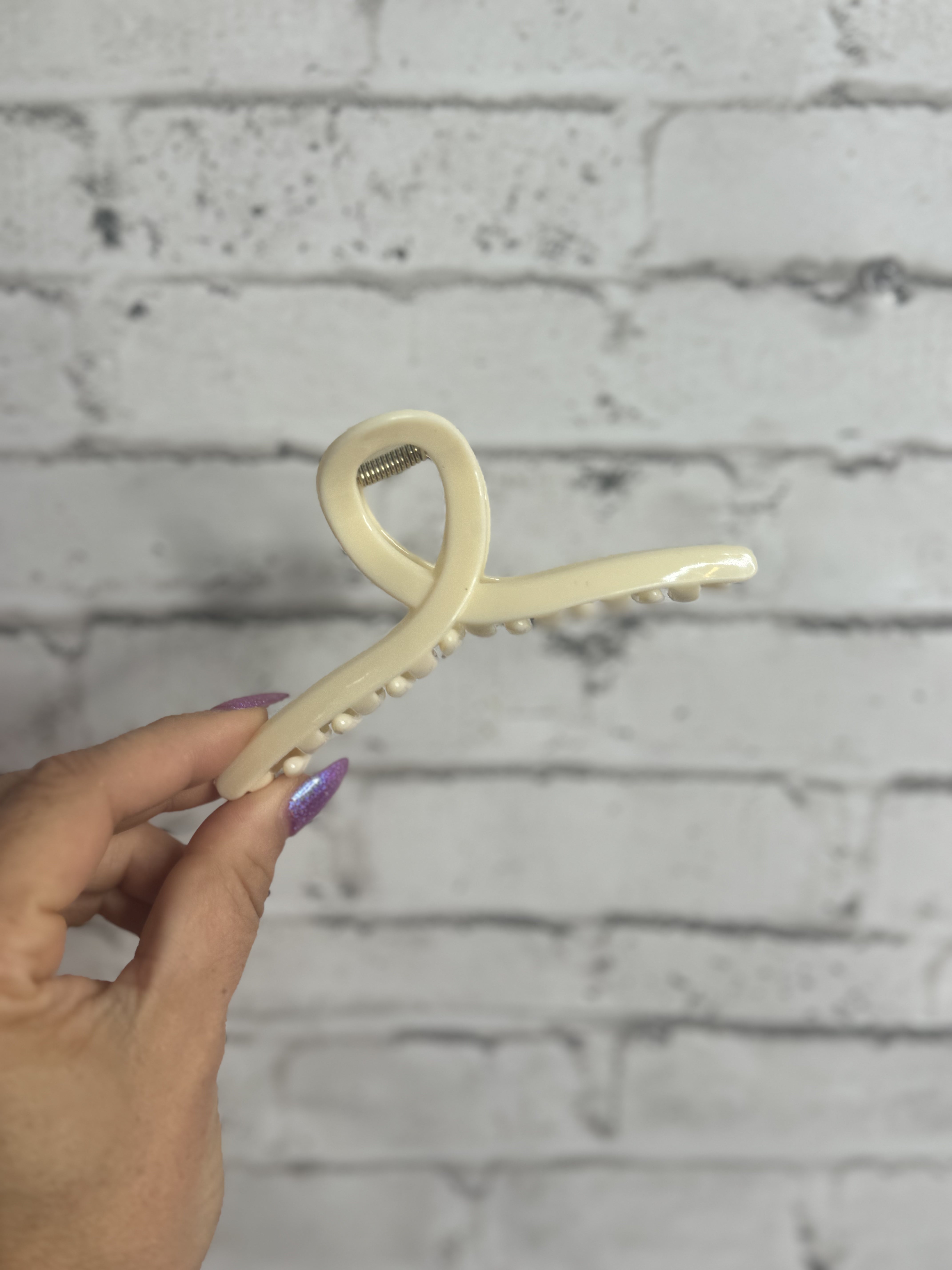 Cream White Loop Claw Clip